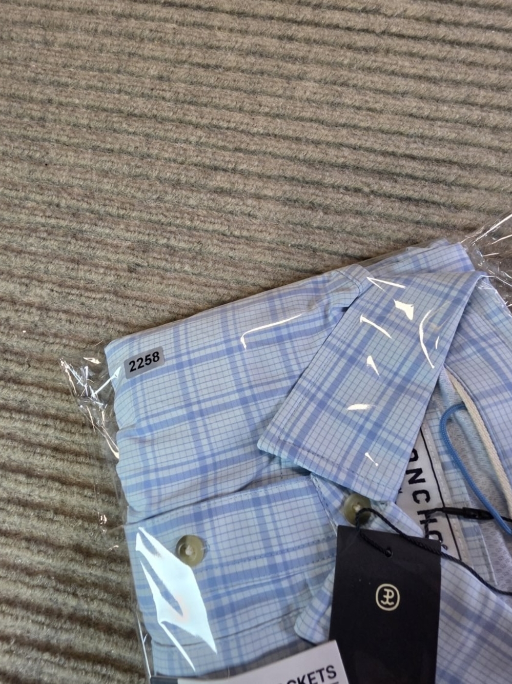 Poncho Outdoors Performance Shirt Mens M White/Blue Plaid Magnetic Pockets. NWT - Picture 9 of 9